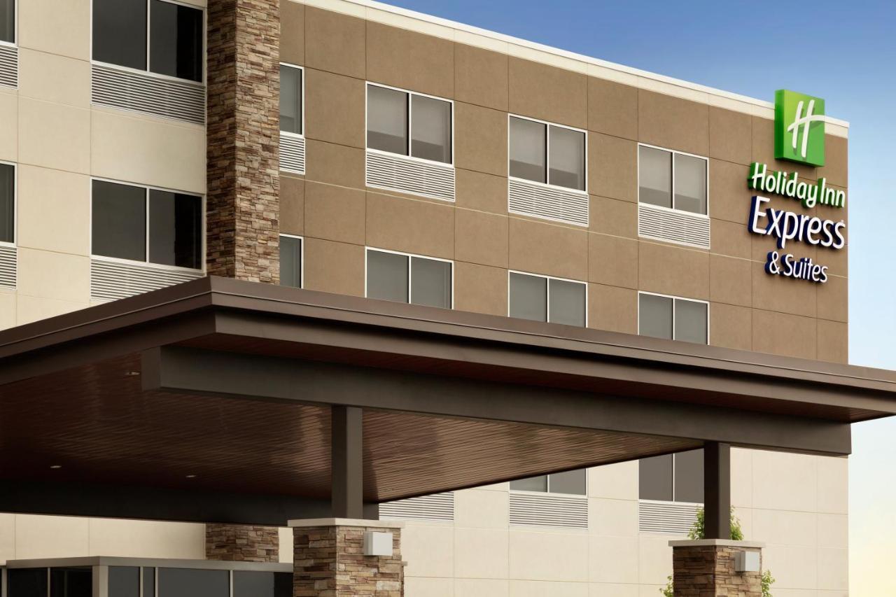 Holiday Inn Express & Suites Heath - Newark, An Ihg Hotel Exteriör bild